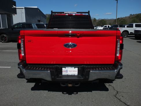 Used 2024 Ford F350 Lariat w/ Chrome Package image 4