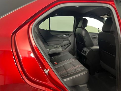 Used 2024 Chevrolet Equinox RS image 32