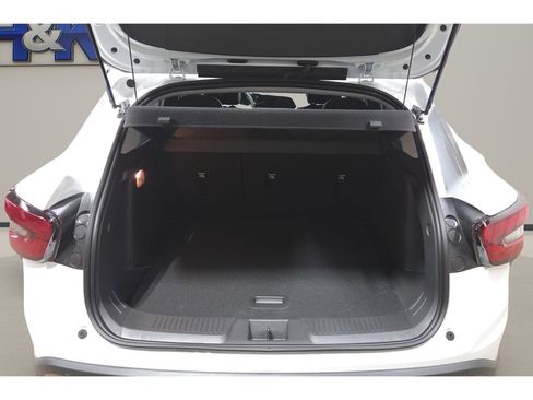 New 2026 Chevrolet Trax LT w/ Driver Confidence Package image 20