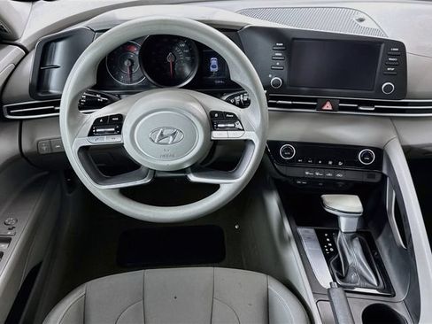 Used 2023 Hyundai Elantra SEL FWD image 22