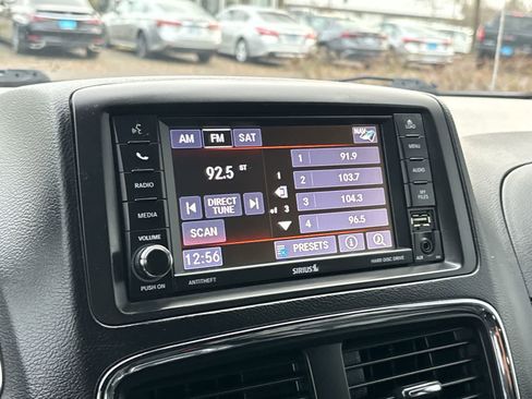 Used 2019 Dodge Grand Caravan GT image 16