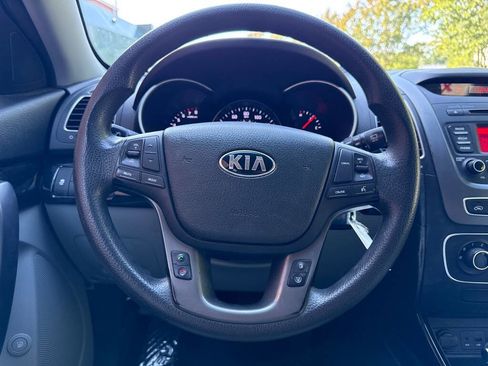 Used 2015 Kia Sorento LX FWD image 21