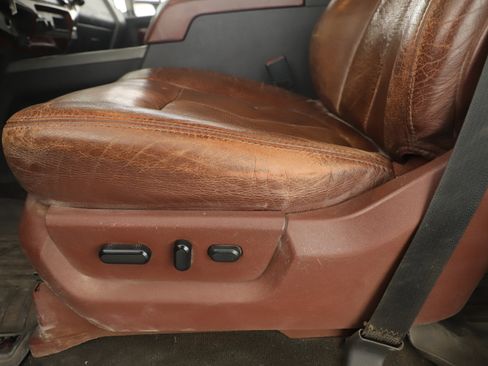 Used 2012 Ford F250 King Ranch w/ King Ranch w/Chrome Pkg image 8