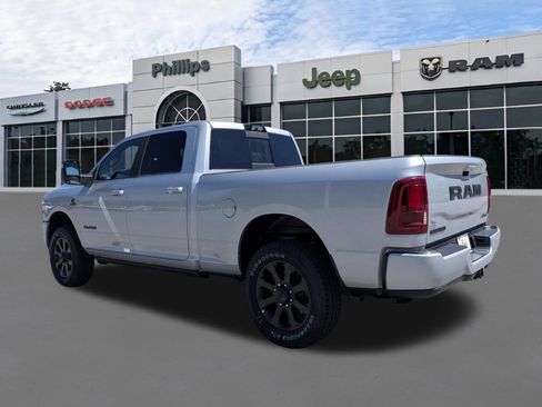 New 2026 RAM 2500 Laramie AWD/4WD image 5