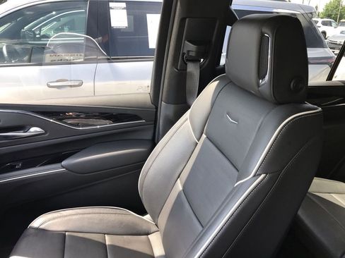 Used 2024 Cadillac Escalade Sport w/ Touring Package AWD/4WD image 25