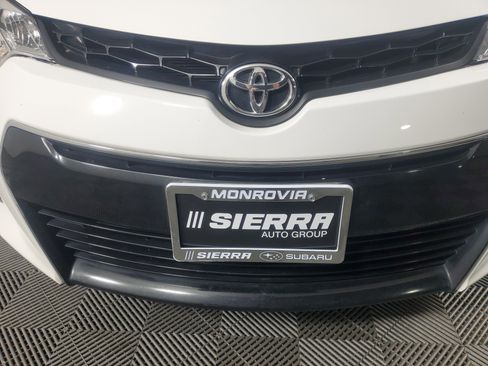 Used 2015 Toyota Corolla LE image 10