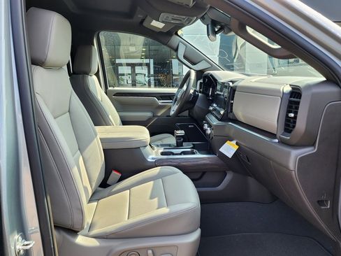 New 2026 GMC Sierra 1500 SLT w/ SLT Premium Plus Package image 38