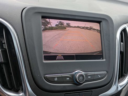 Used 2022 Chevrolet Equinox LS w/ LPO, Floor Liner Package FWD image 24