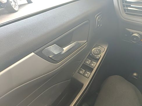 Certified 2022 Ford Escape SEL w/ Technology Package image 23