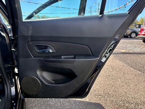 Used 2015 Chevrolet Cruze LT w/ RS Package image 13