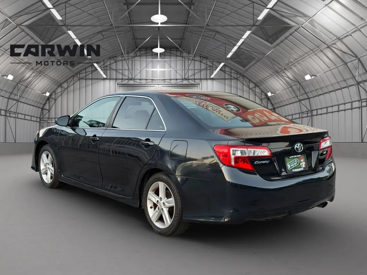 Used 2012 Toyota Camry SE FWD image 6
