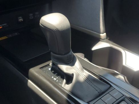Used 2025 Toyota Camry LE w/ Convenience Package FWD image 28