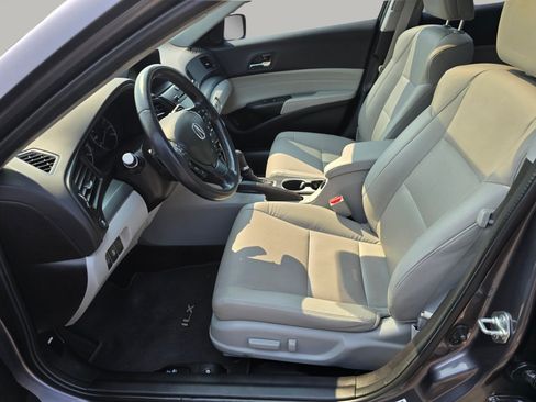 Used 2018 Acura ILX FWD image 24