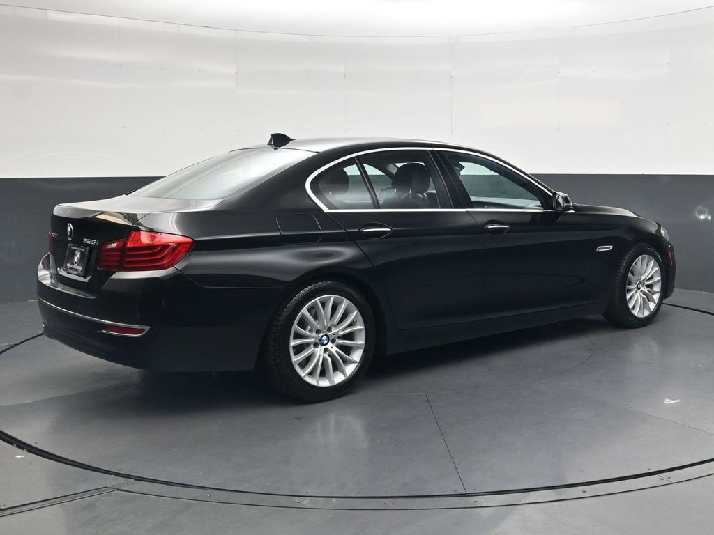 Used 2014 BMW 528i xDrive Sedan AWD/4WD image 4