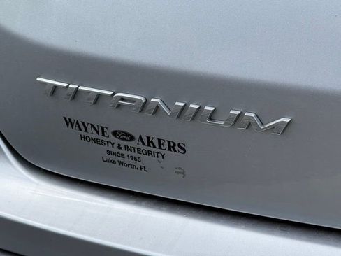 Used 2022 Ford Edge Titanium w/ Equipment Group 301A AWD/4WD image 10