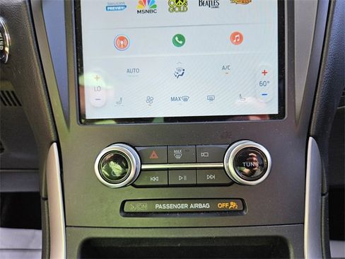 Used 2024 Ford Edge SEL image 23