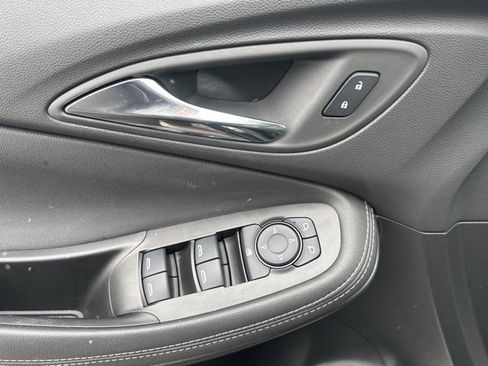 Certified 2023 Buick Encore GX Select w/ Sport Touring Package image 11