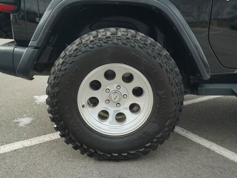 Used 2019 Jeep Wrangler Rubicon image 40