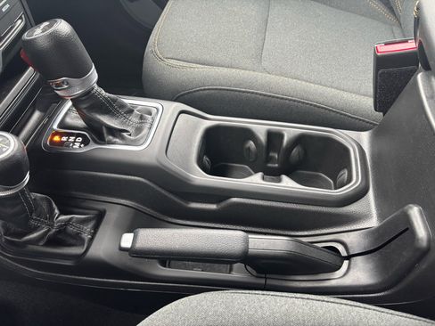 Used 2024 Jeep Wrangler Sahara image 24