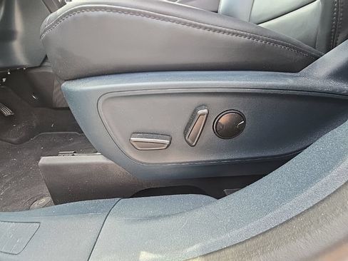 Used 2024 Ford Maverick Lariat w/ Black Appearance Package AWD/4WD image 12