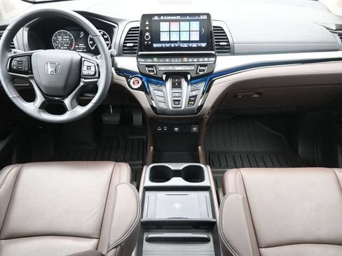 Used 2025 Honda Odyssey Touring image 21