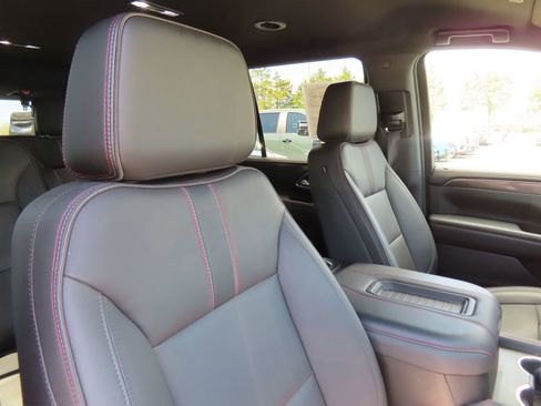 Used 2023 Chevrolet Tahoe RST w/ Luxury Package image 33