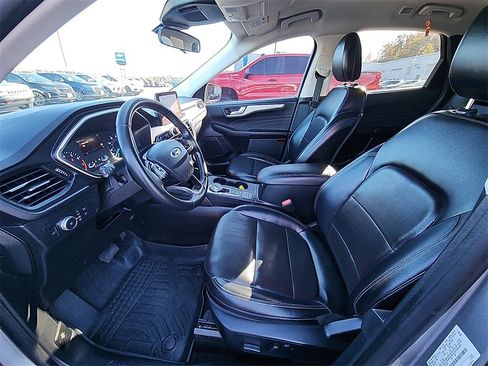 Used 2022 Ford Escape SEL image 15