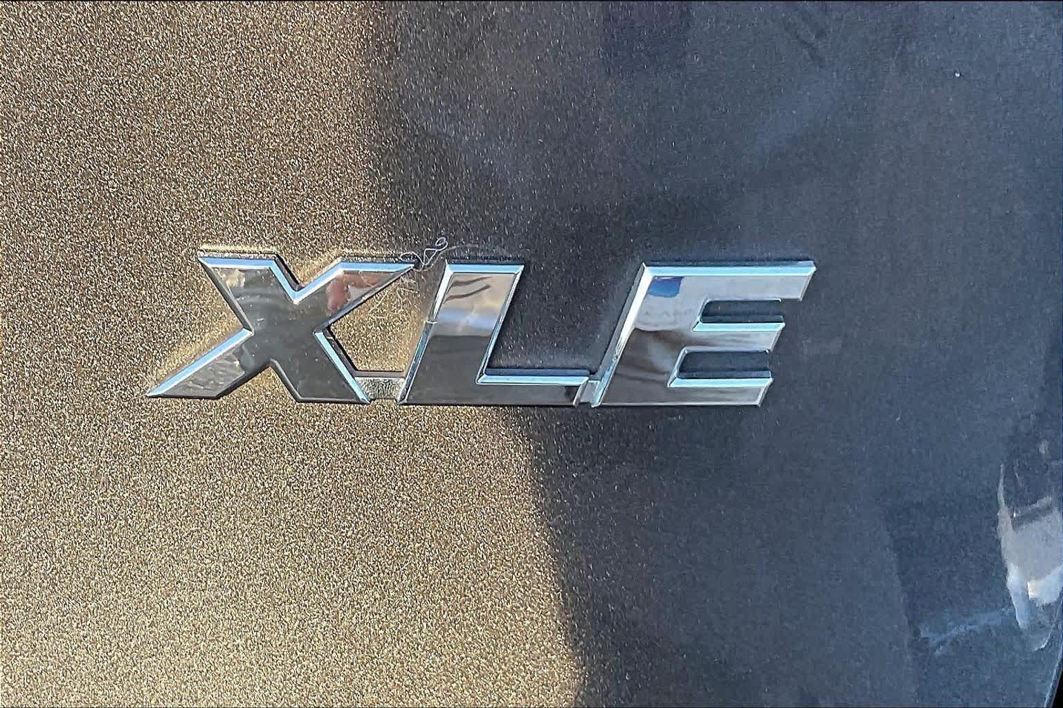 Used 2025 Toyota RAV4 XLE FWD image 10