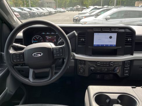 Used 2024 Ford F250 XL w/ STX Appearance Package AWD/4WD image 15