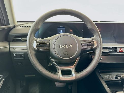 Used 2025 Kia K5 LXS image 18