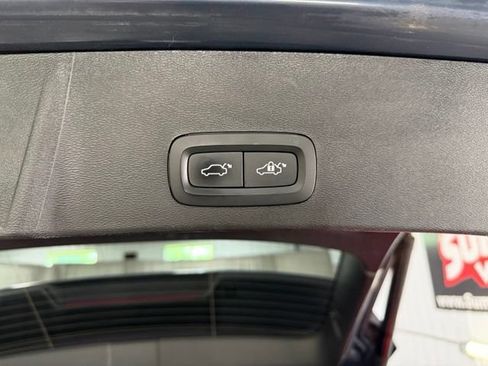 Used 2021 Volvo XC40 T5 Inscription AWD/4WD image 10