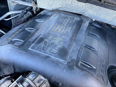 Used 2014 Ford F150 XLT w/ Equipment Group 302A Luxury AWD/4WD image 35