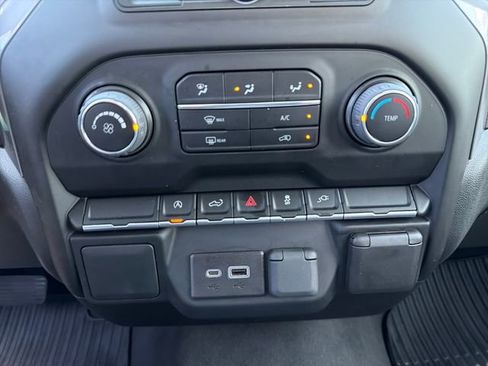 Used 2022 Chevrolet Silverado 1500 Custom w/ Safety Confidence Package AWD/4WD image 14