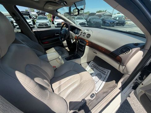Used 2003 Chrysler 300M FWD image 9