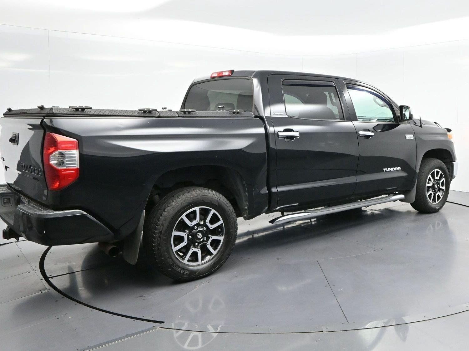 Used 2015 Toyota Tundra Limited w/ Limited Premium Package AWD/4WD image 7