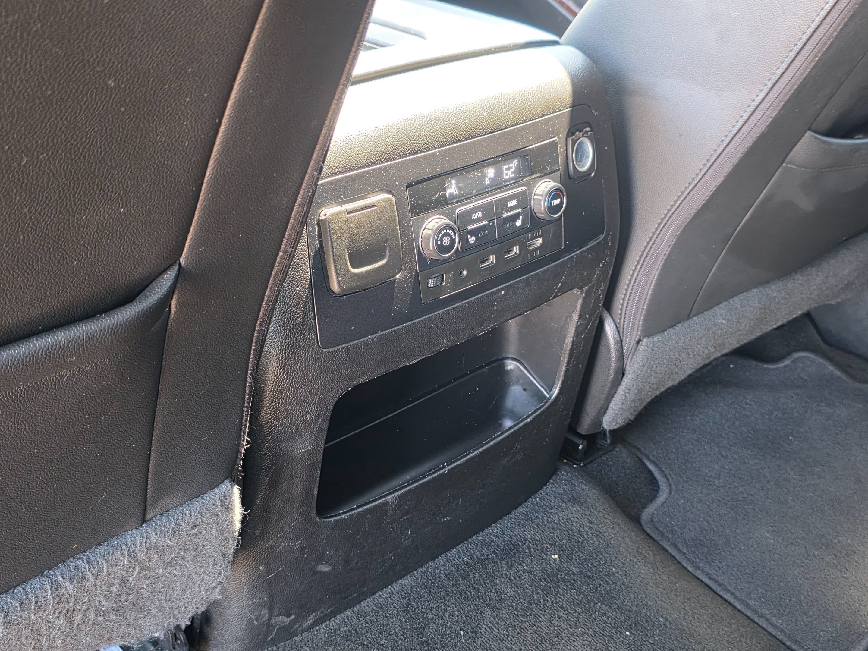 Used 2018 GMC Yukon SLT w/ Open Road Package RWD image 26
