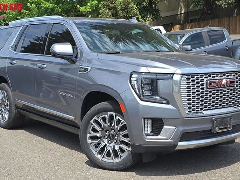 Used 2022 GMC Yukon Denali w/ Max Trailering Package AWD/4WD image 1