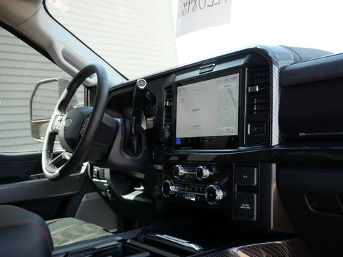 New 2026 Ford F250 Lariat w/ Black Appearance Package AWD/4WD image 21