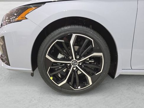New 2026 Nissan Altima 2.5 SR FWD image 23