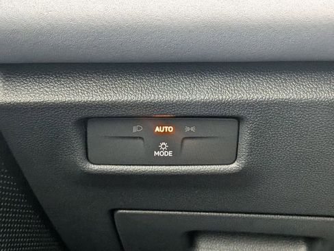 New 2026 Volkswagen Tiguan SE R-Line image 25