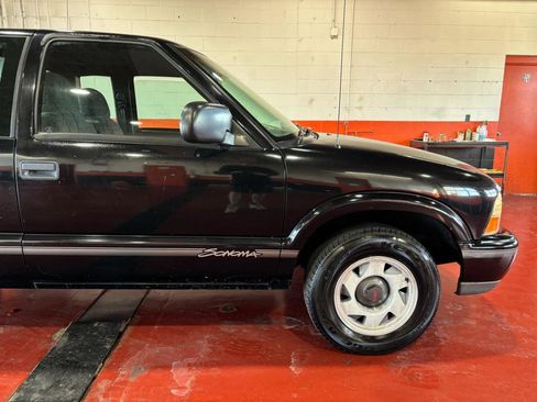 Used 1999 GMC Sonoma SLS w/ Marketing Option Pkg image 5