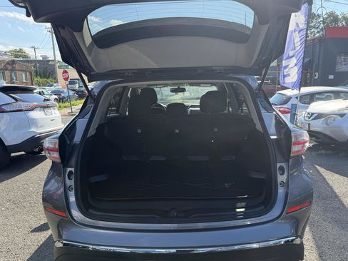 Used 2018 Nissan Murano SV AWD/4WD image 15