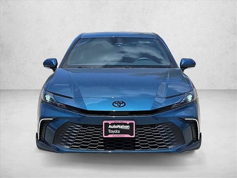 Used 2026 Toyota Camry SE w/ Convenience Package FWD image 2
