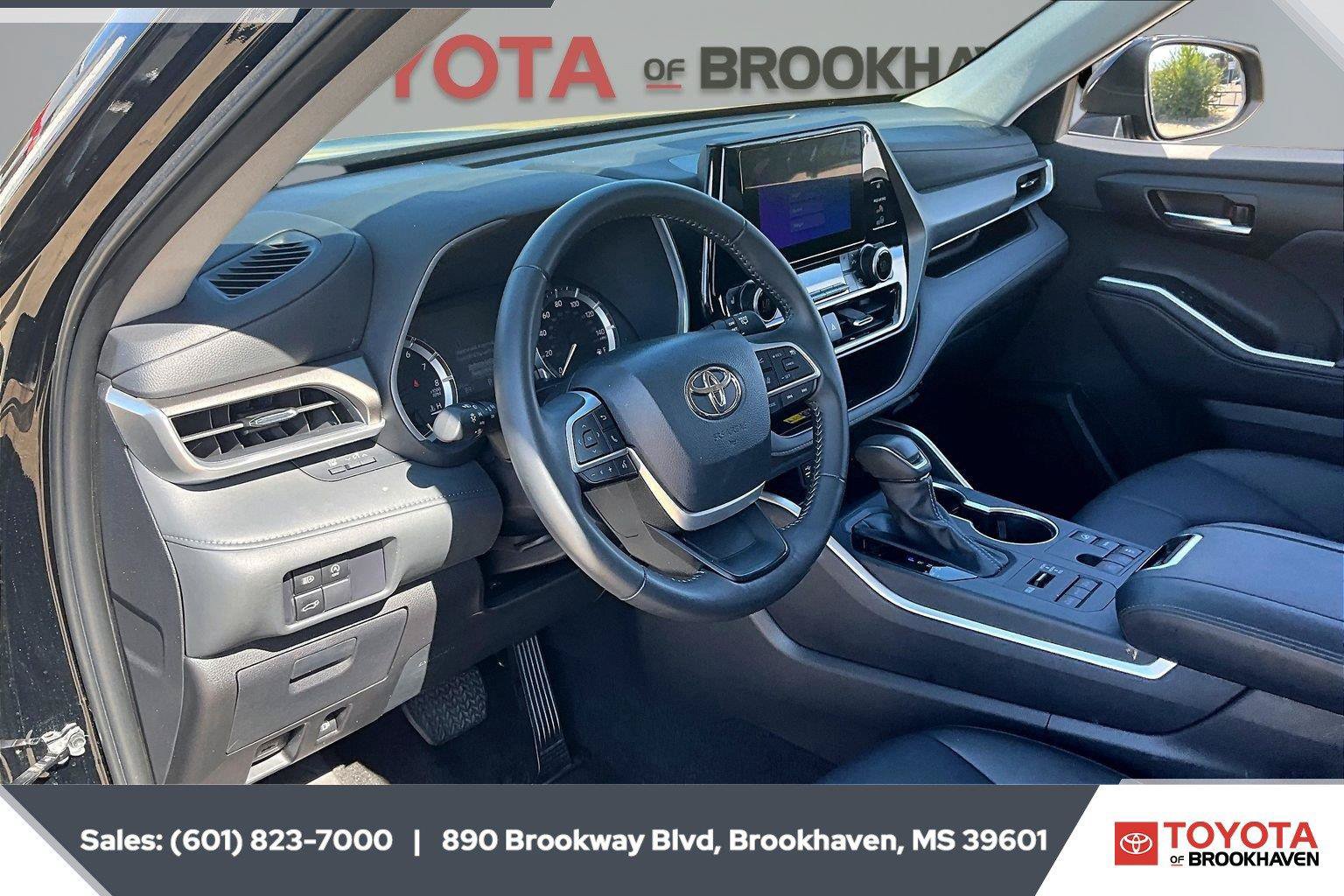 Used 2026 Toyota Highlander XLE AWD/4WD image 12