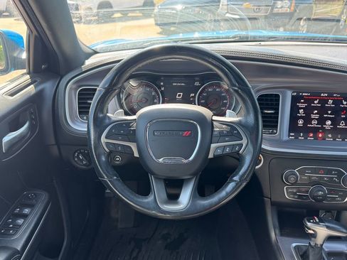 Used 2019 Dodge Charger SXT w/ Plus Group AWD/4WD image 11