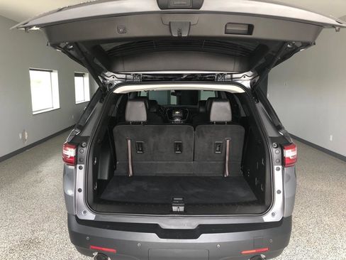 Used 2019 Chevrolet Traverse LT w/ LT Premium Package AWD/4WD image 10