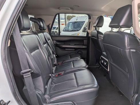 Used 2024 Ford Expedition XLT image 27