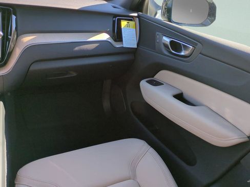 New 2026 Volvo XC60 B5 Plus w/ Protection Package Premier image 15