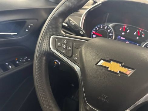 Used 2022 Chevrolet Equinox LT FWD image 25