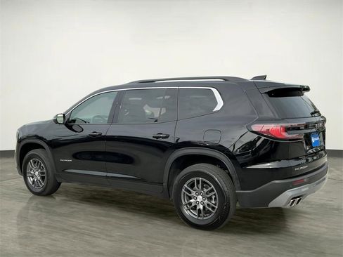 Used 2025 GMC Acadia Elevation image 4